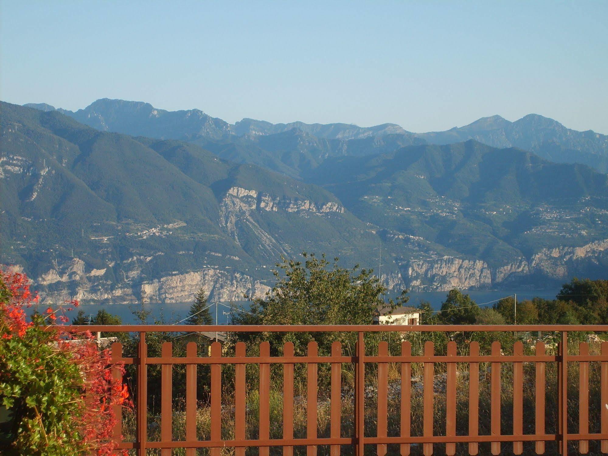 Hotel Belvedere San Zeno di Montagna Exterior foto